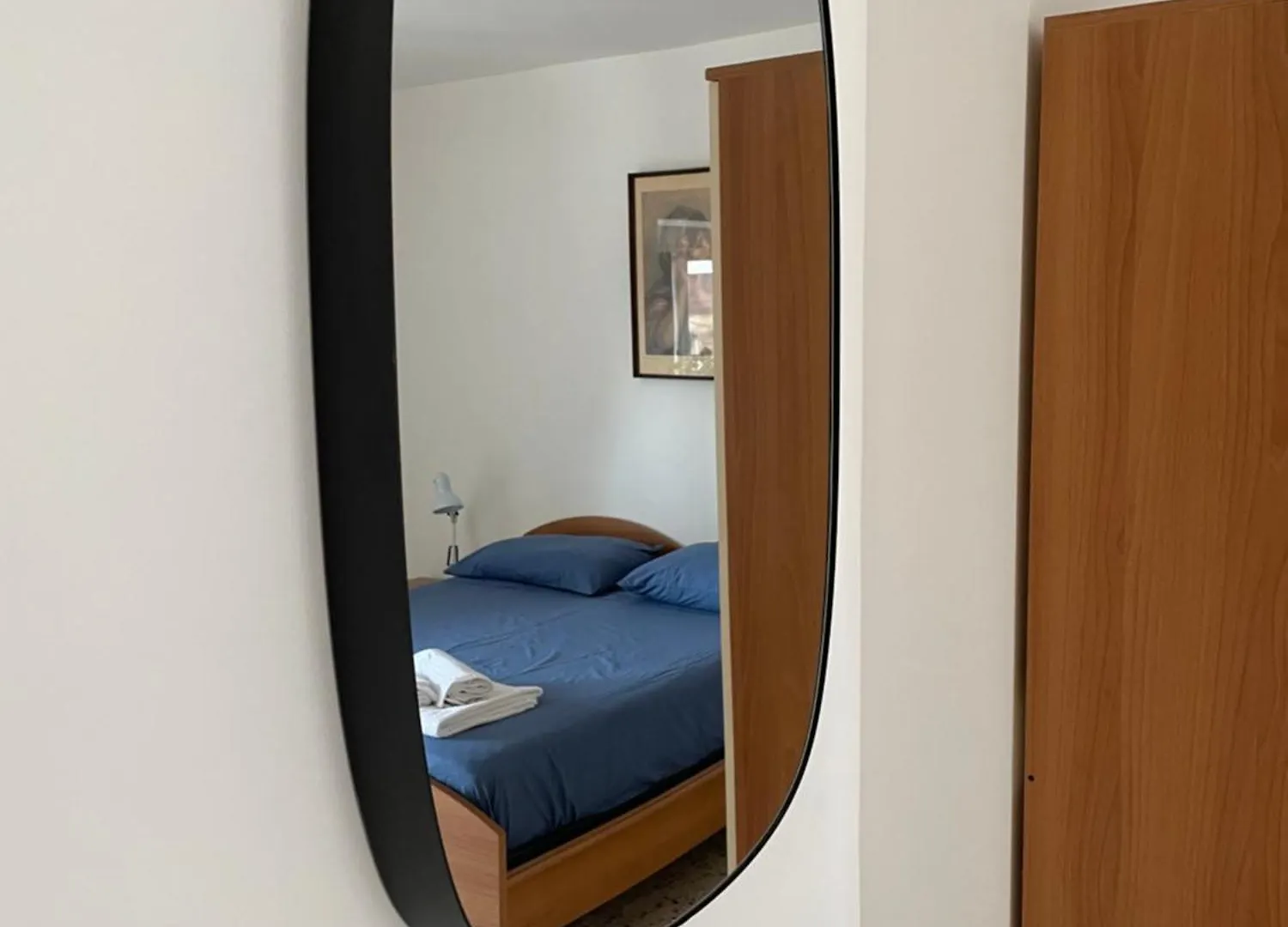 Lorenzo'S House Catania City Centre - Comfortable Large Apartment With 2 Bedrooms And 2 Baths, Close To Trains, Metro And Bus Station 0*,  Italy