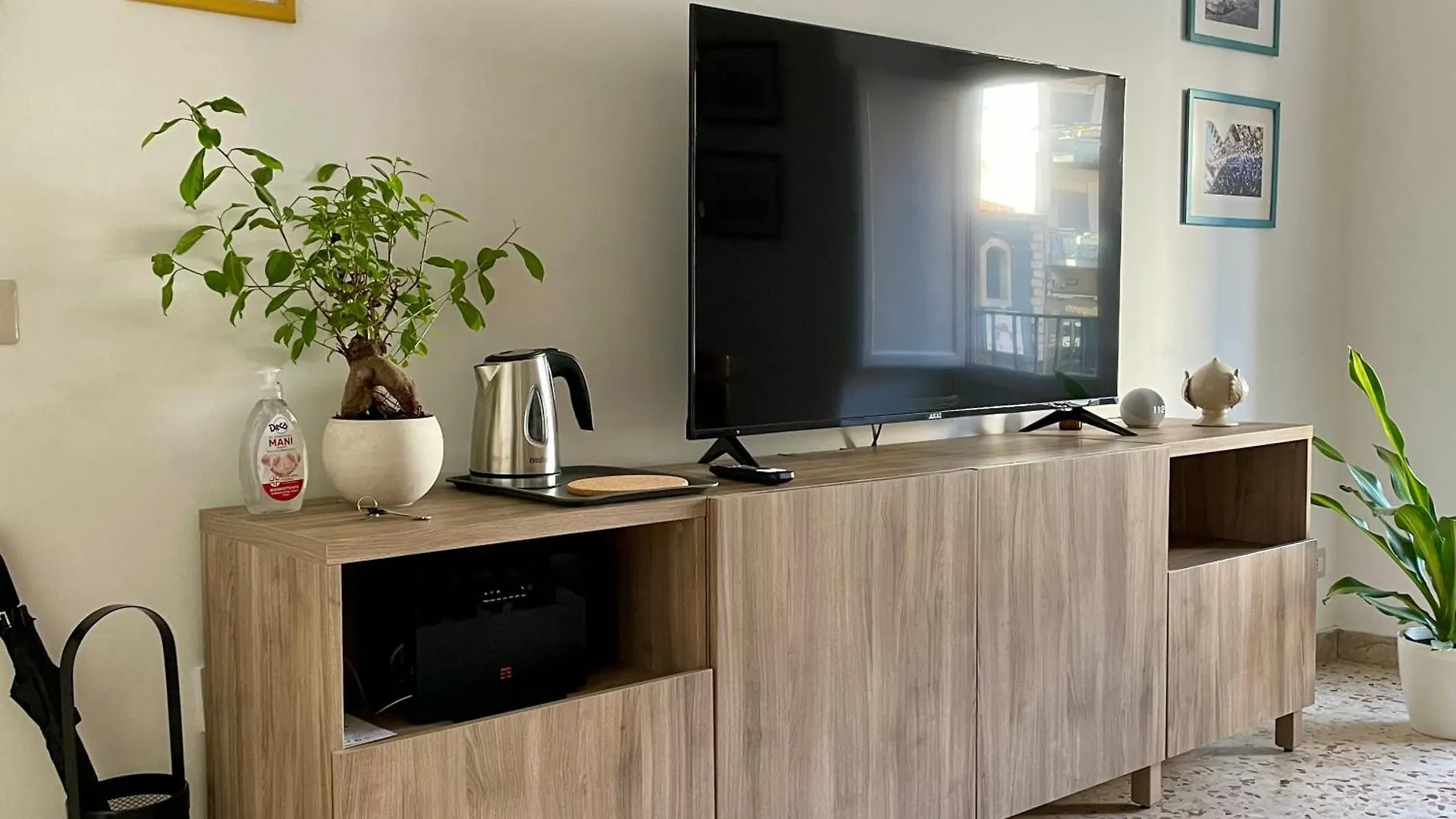Lorenzo'S House Catania City Centre - Comfortable Large Apartment With 2 Bedrooms And 2 Baths, Close To Trains, Metro And Bus Station